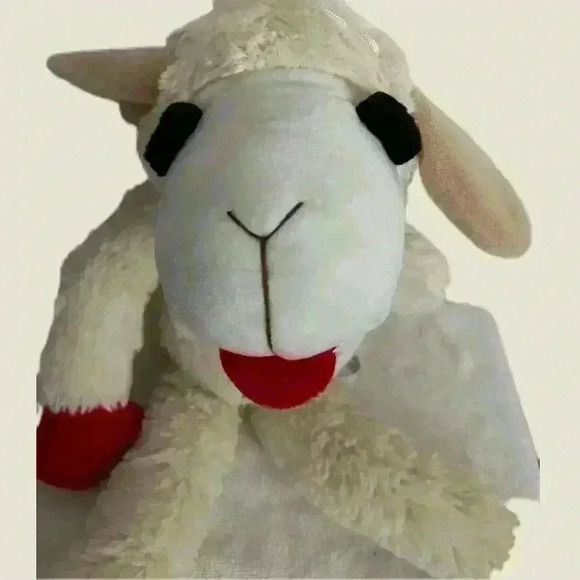 Lamb Chop Dreamworks Multipet 19" Toy with Squeaker Plush Cuddly The Legend - Picture 3 of 5